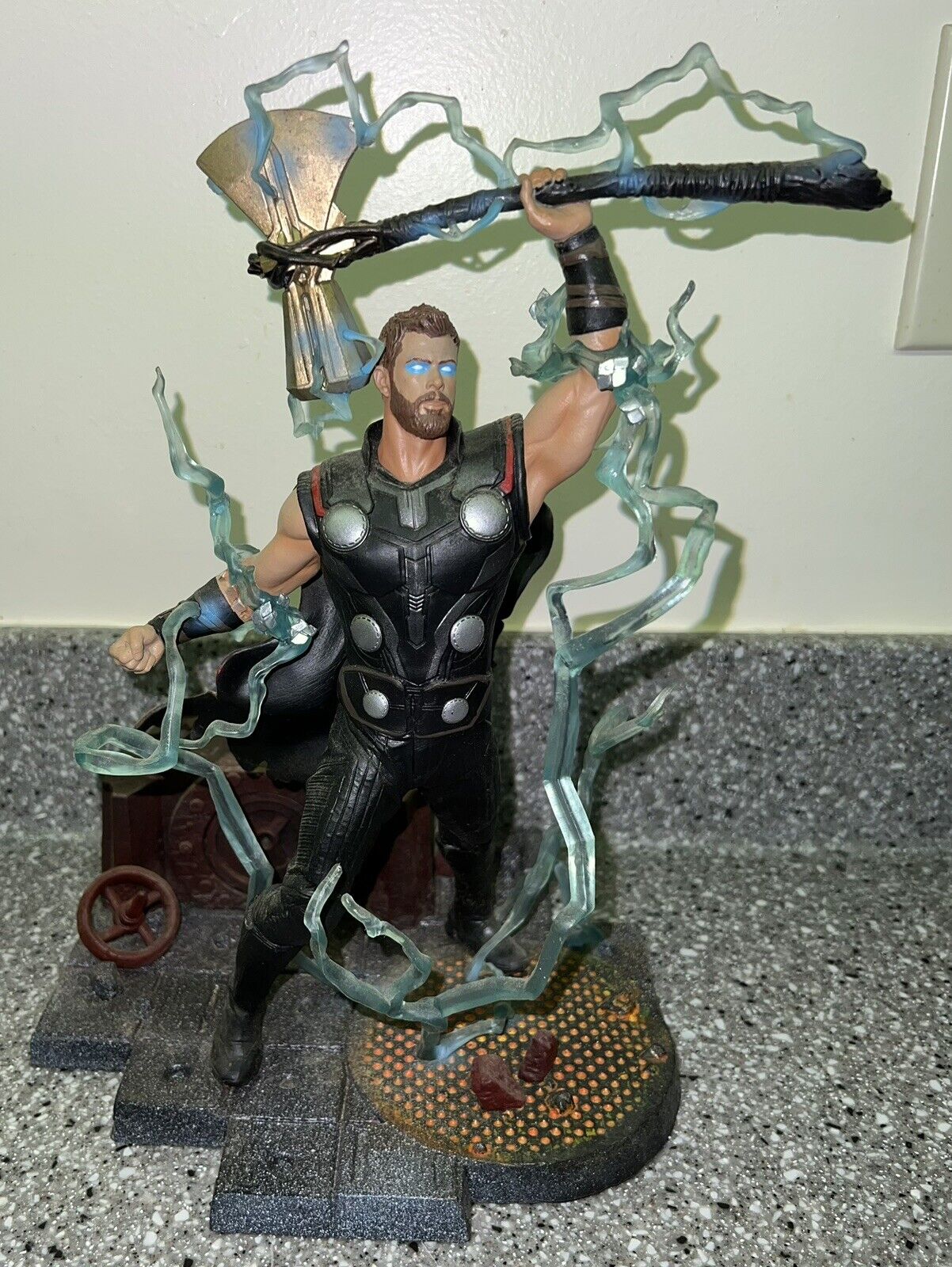 Marvel Gallery Avengers Infinity War Movie Thor PVC Diorama Statue Figure