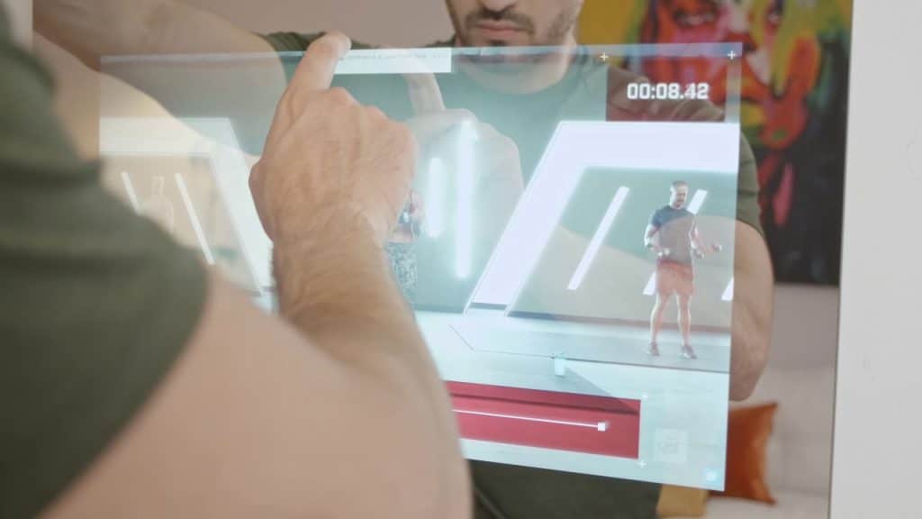 Hilo™ XL Fitness Android Smart Mirror: Your Personal Trainer at Home